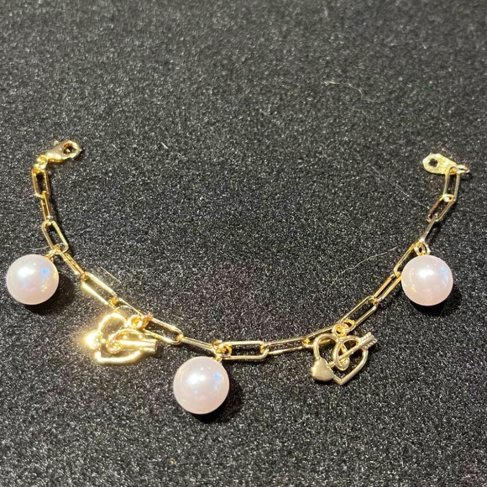 Gold Plated Charm Bracelet - Pearls and ❤️